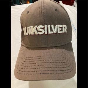 Quiksilver hat